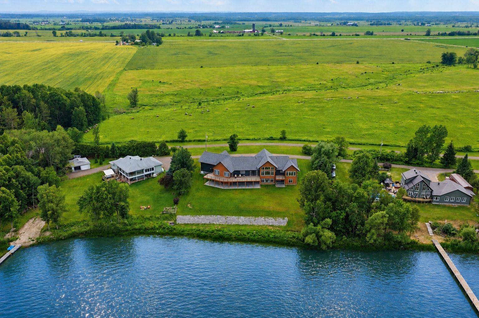 231 Finnerty RD, Whitewater Region, ON K0J 1K0
