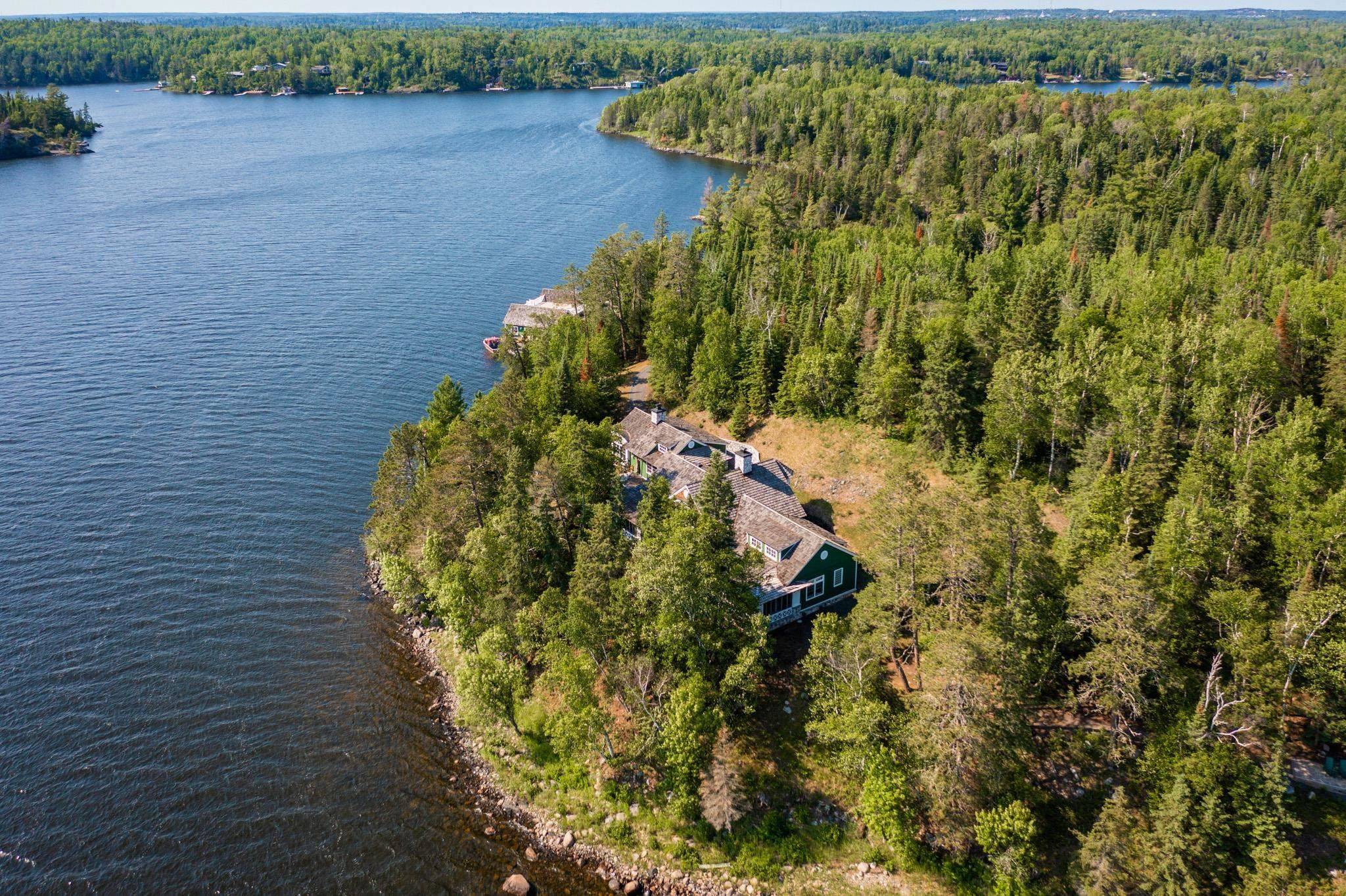 295P Rogers Island, Kenora Remote Area, ON P0X 1C0