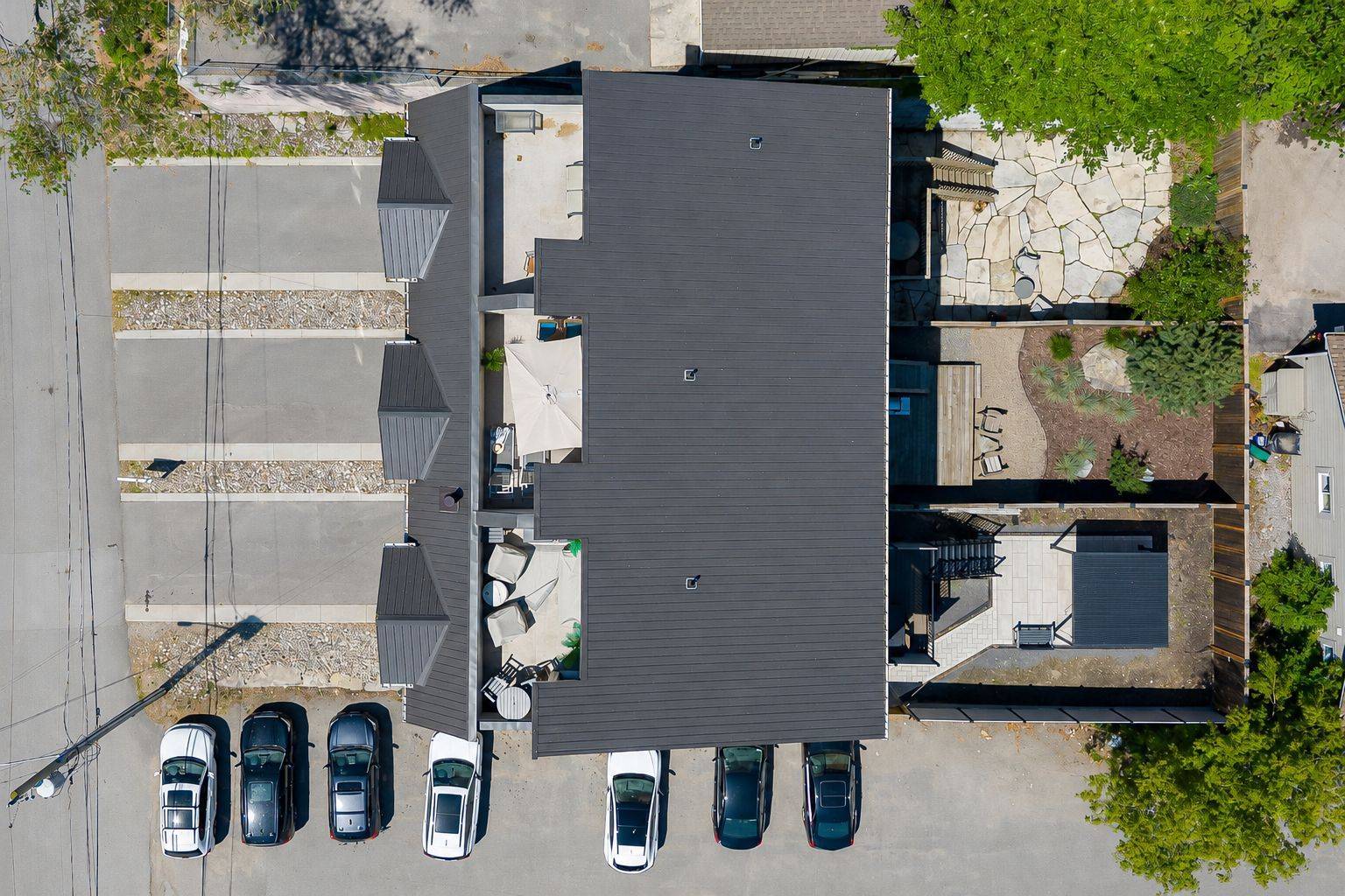 15 Grange ST, Kingston, ON K7M 2J5