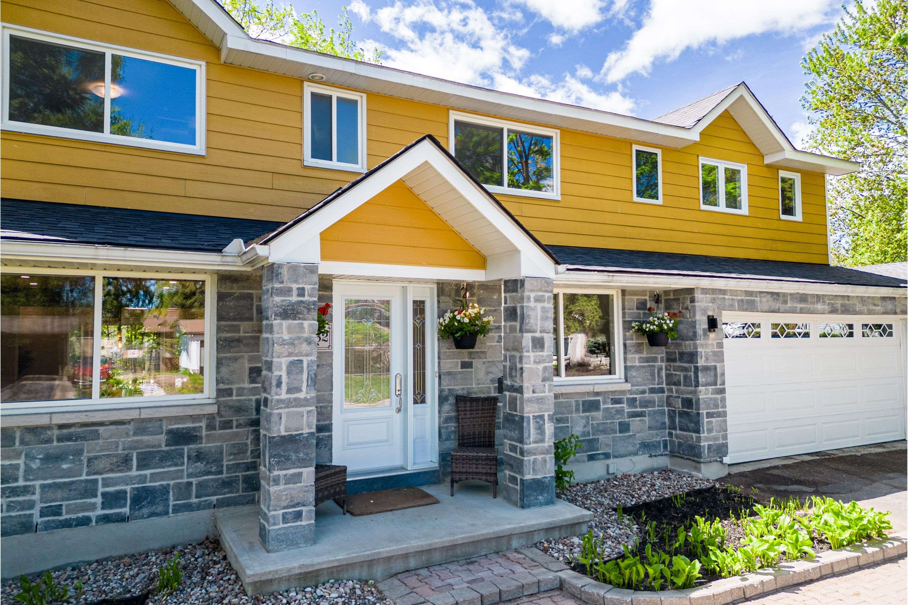 2032 Kings Grove CRES, Beacon Hill North - South And Area, ON K1J 6G1