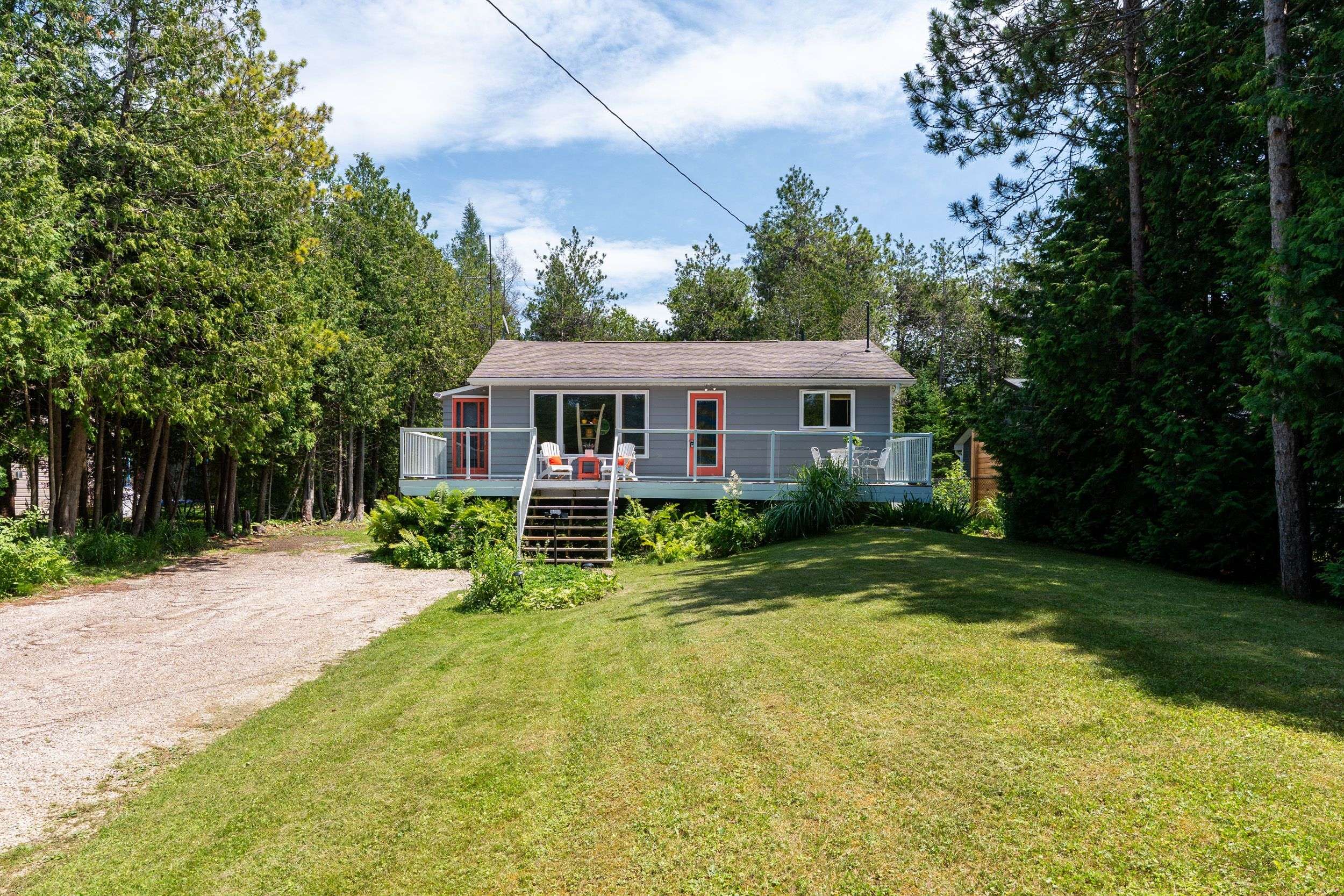 553 Bay ST, South Bruce Peninsula, ON N0H 2T0