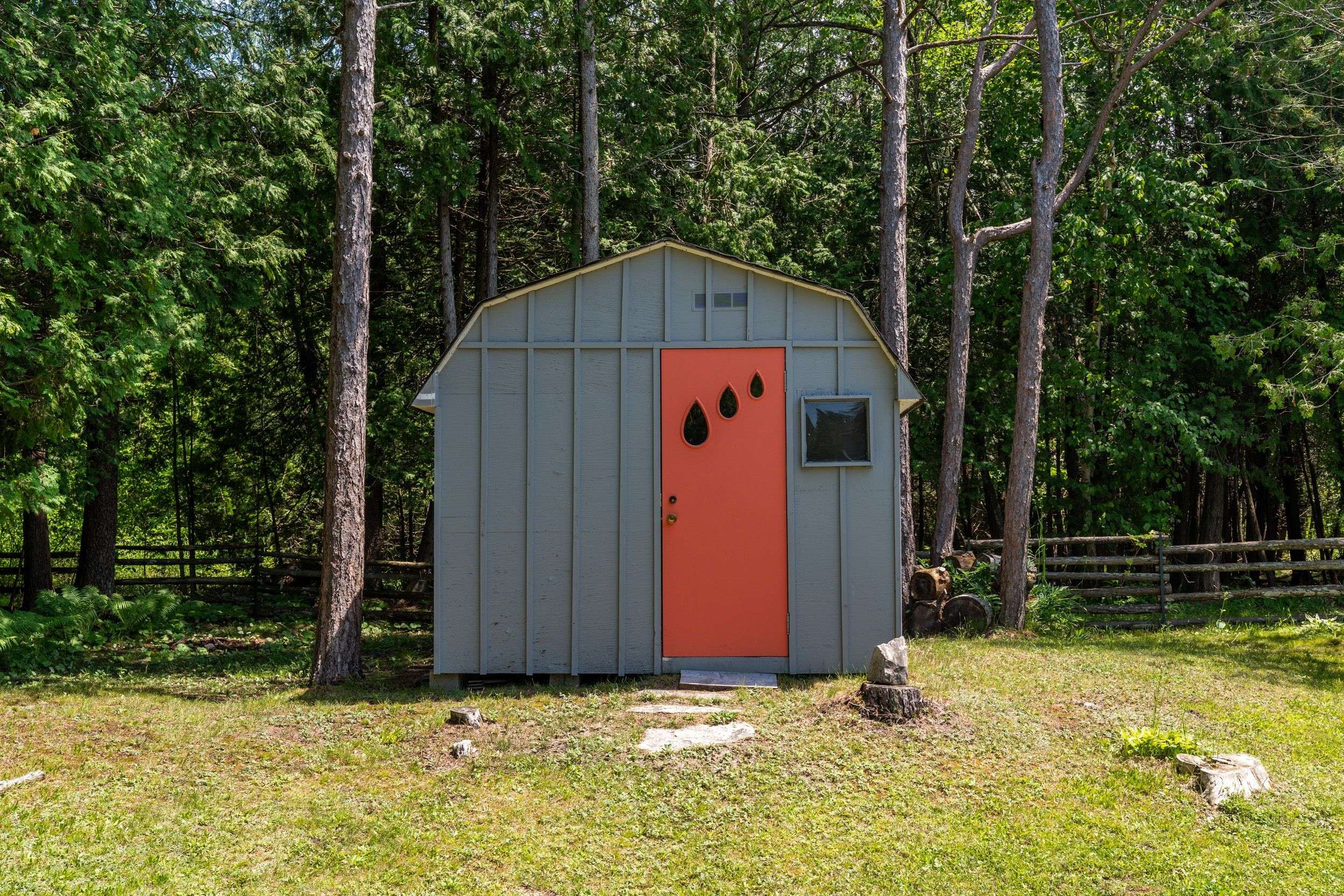 553 Bay ST, South Bruce Peninsula, ON N0H 2T0