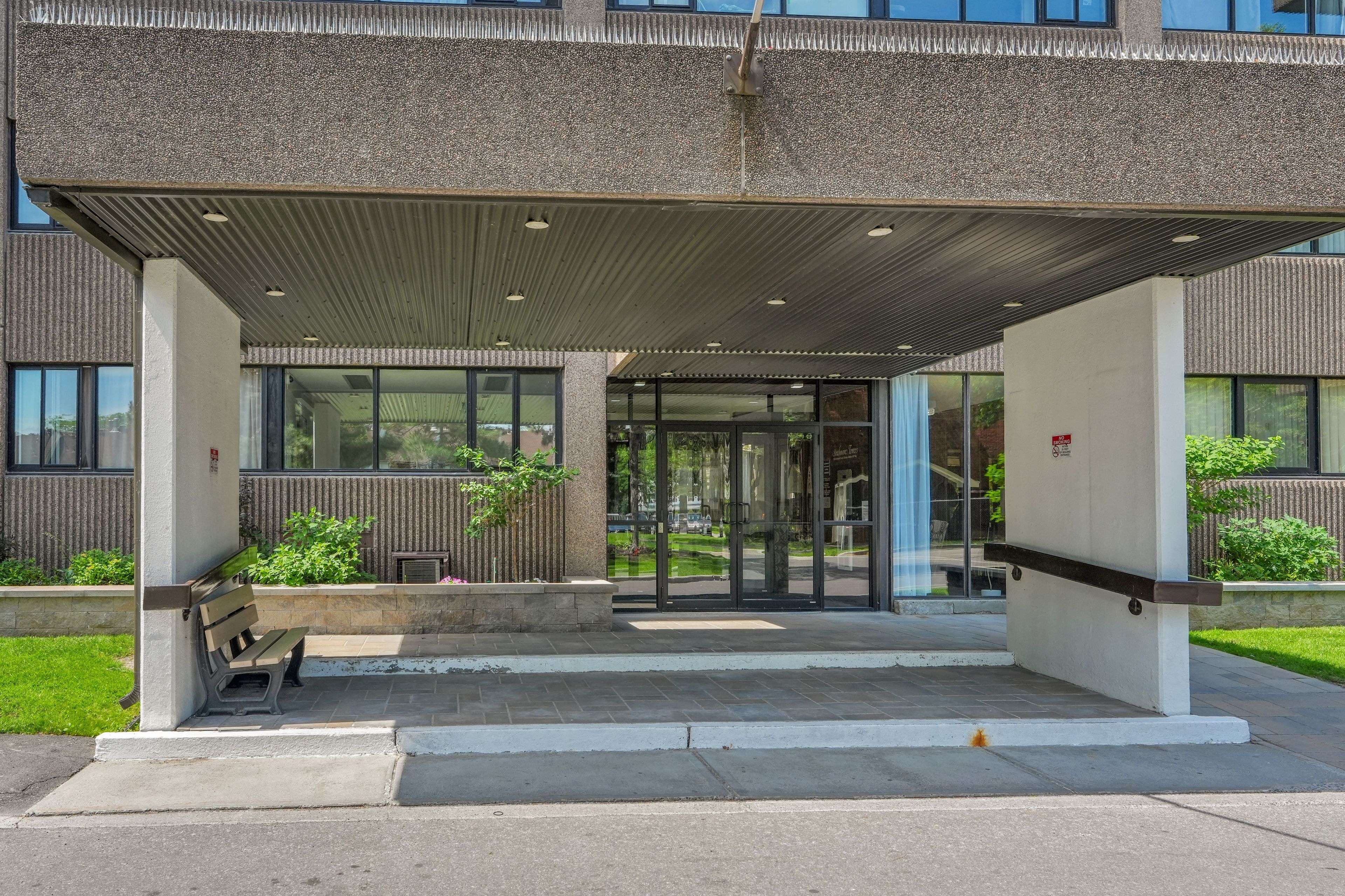 3360 Southgate RD #104, Hunt Club - South Keys And Area, ON K1V 9A6