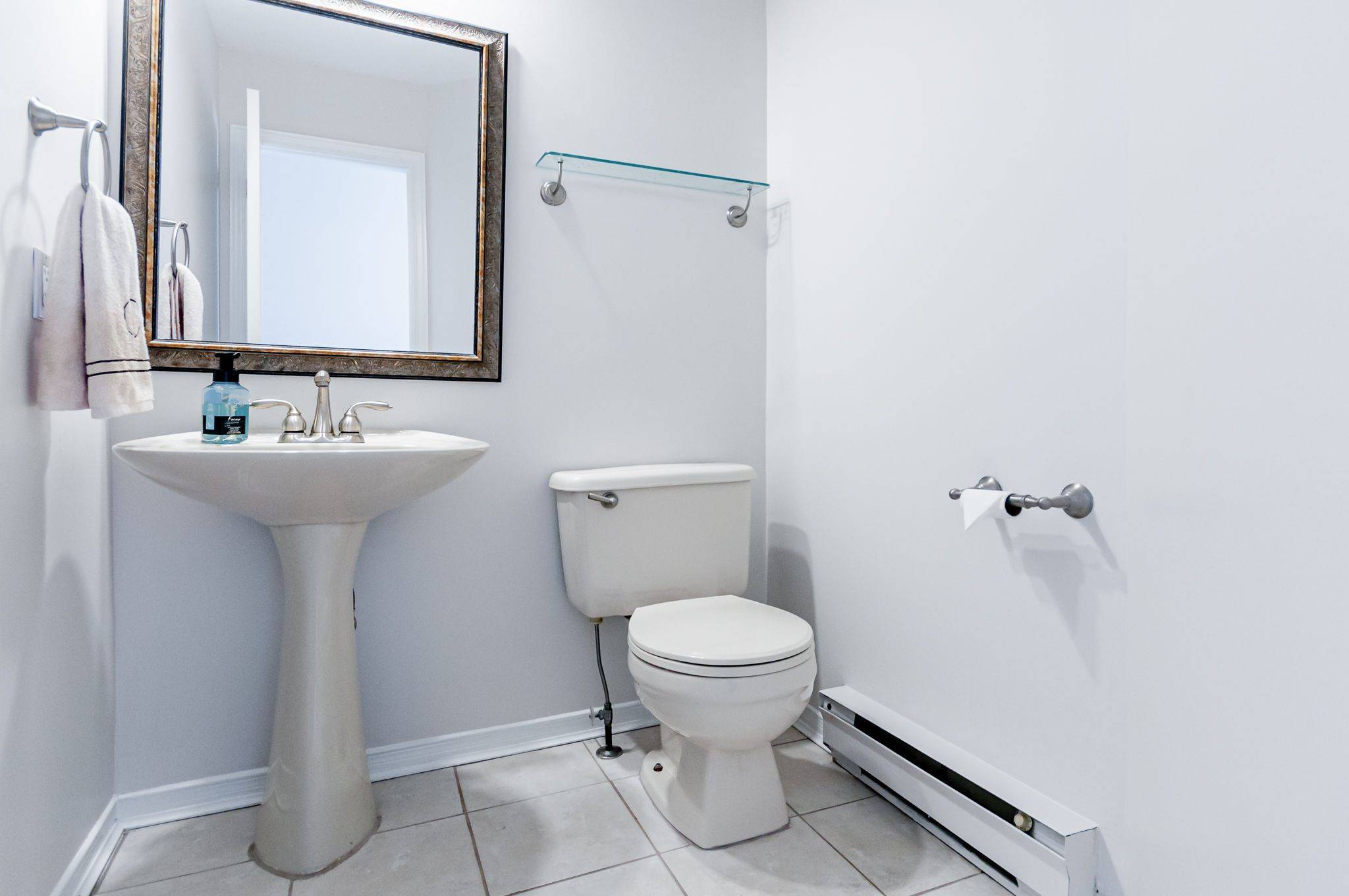 442 Briston Private, Hunt Club - South Keys And Area, ON K1G 5R4