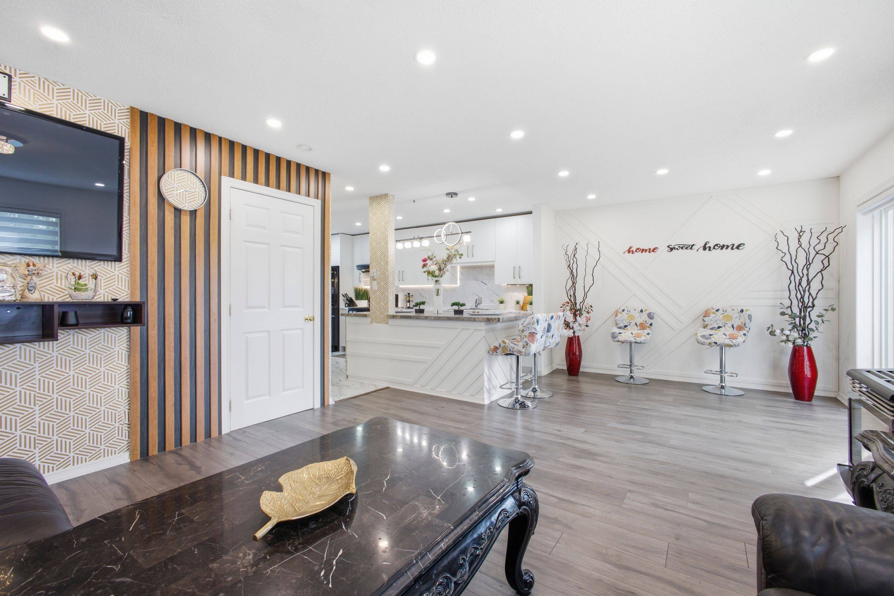 65 Scott ST #2, East Luther Grand Valley, ON L9W 5X3