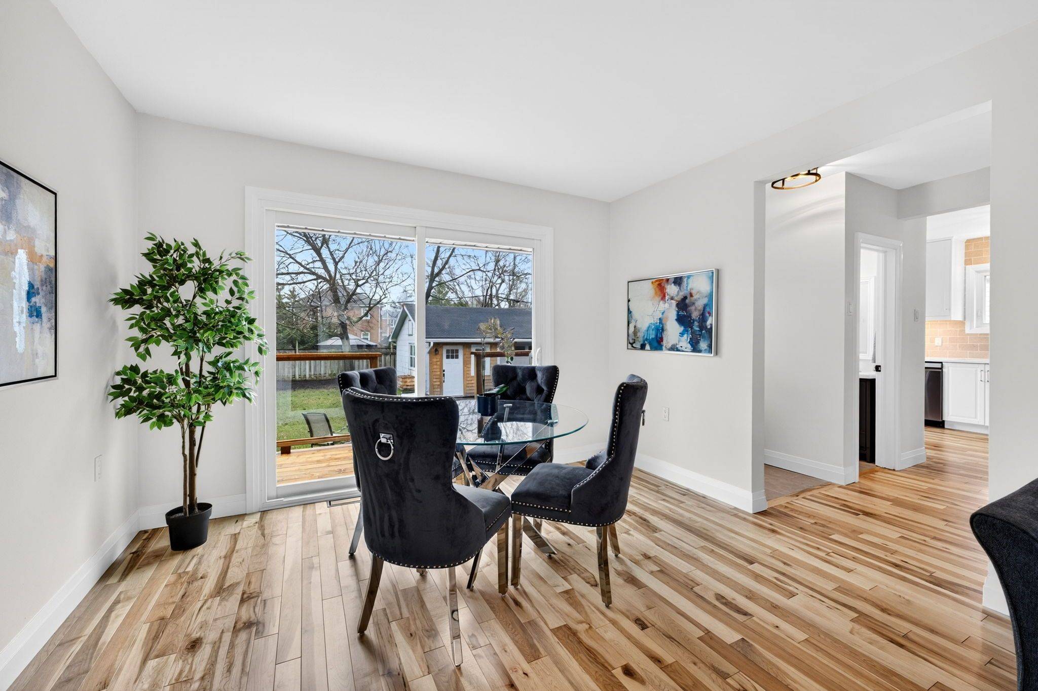 439 College ST, Kingston, ON K7L 4M8