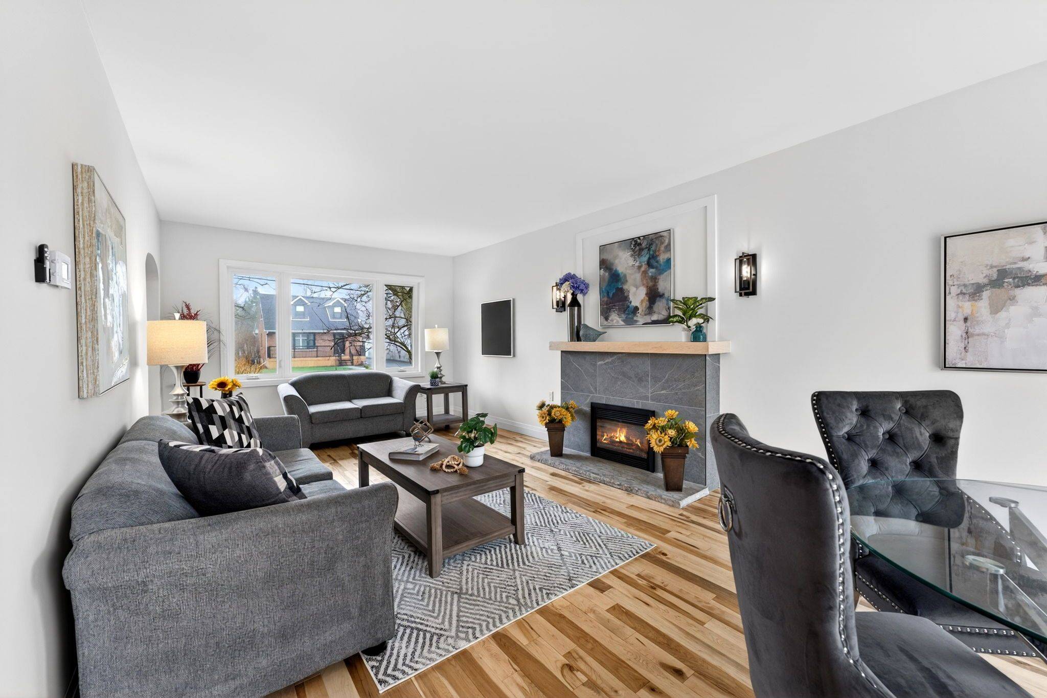439 College ST, Kingston, ON K7L 4M8