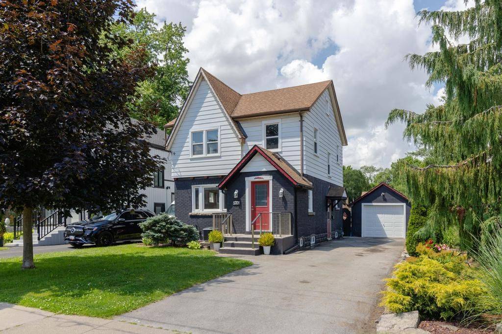 5701 Dorchester RD, Niagara Falls, ON L2G 5S5
