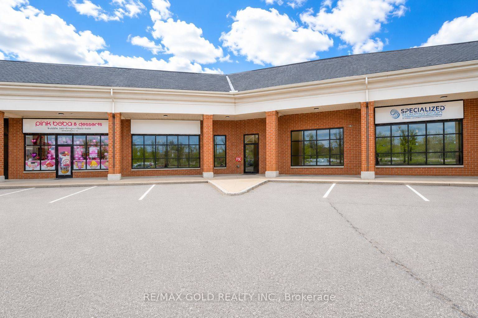 900 Jamieson Pkwy #15, Cambridge, ON N3C 4N6