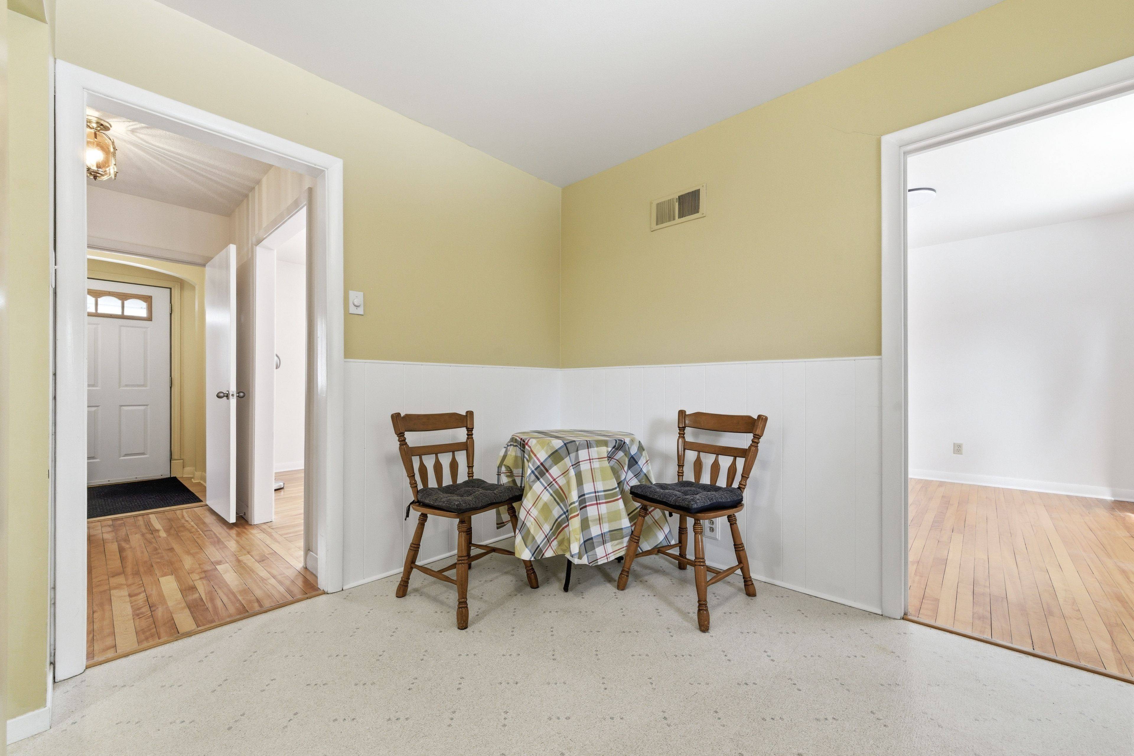 22 Cabot PL, Deep River, ON K0J 1P0