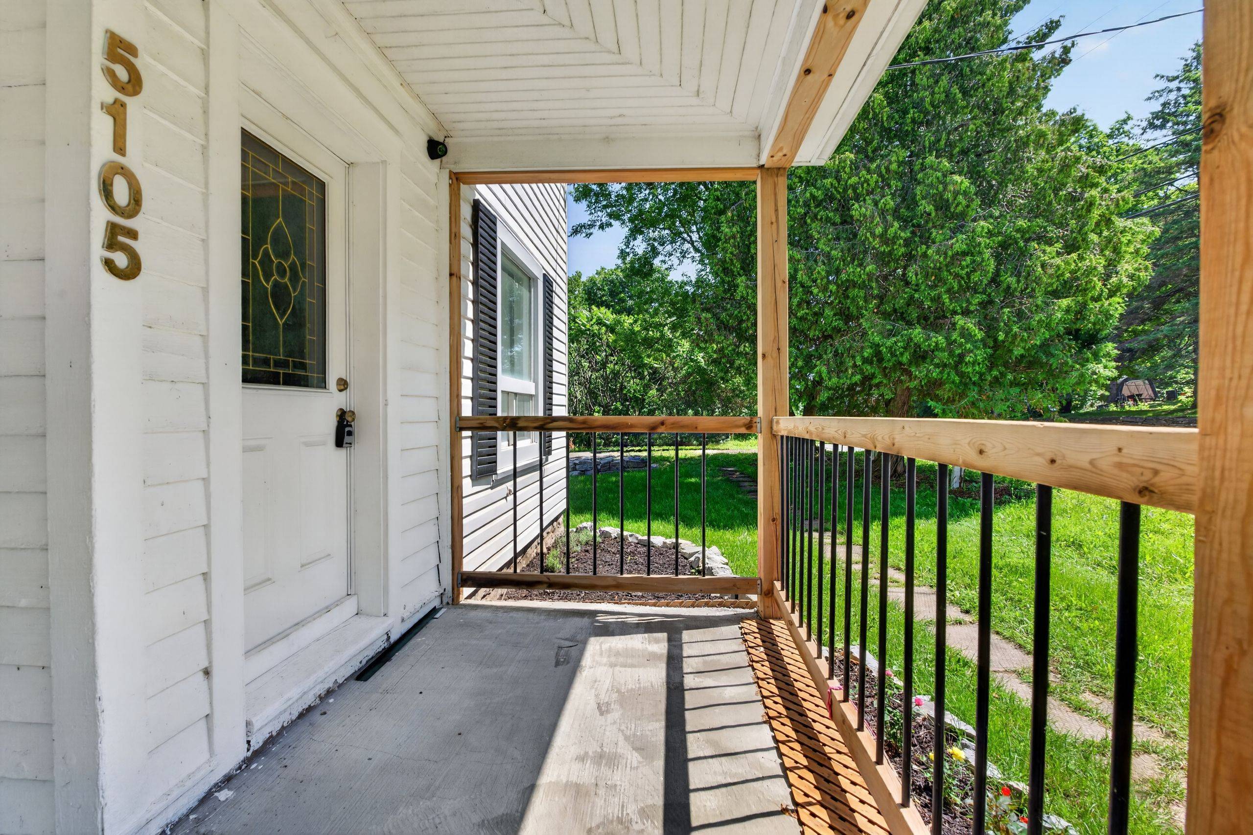 5105 Battersea RD, Frontenac, ON K0H 1H0