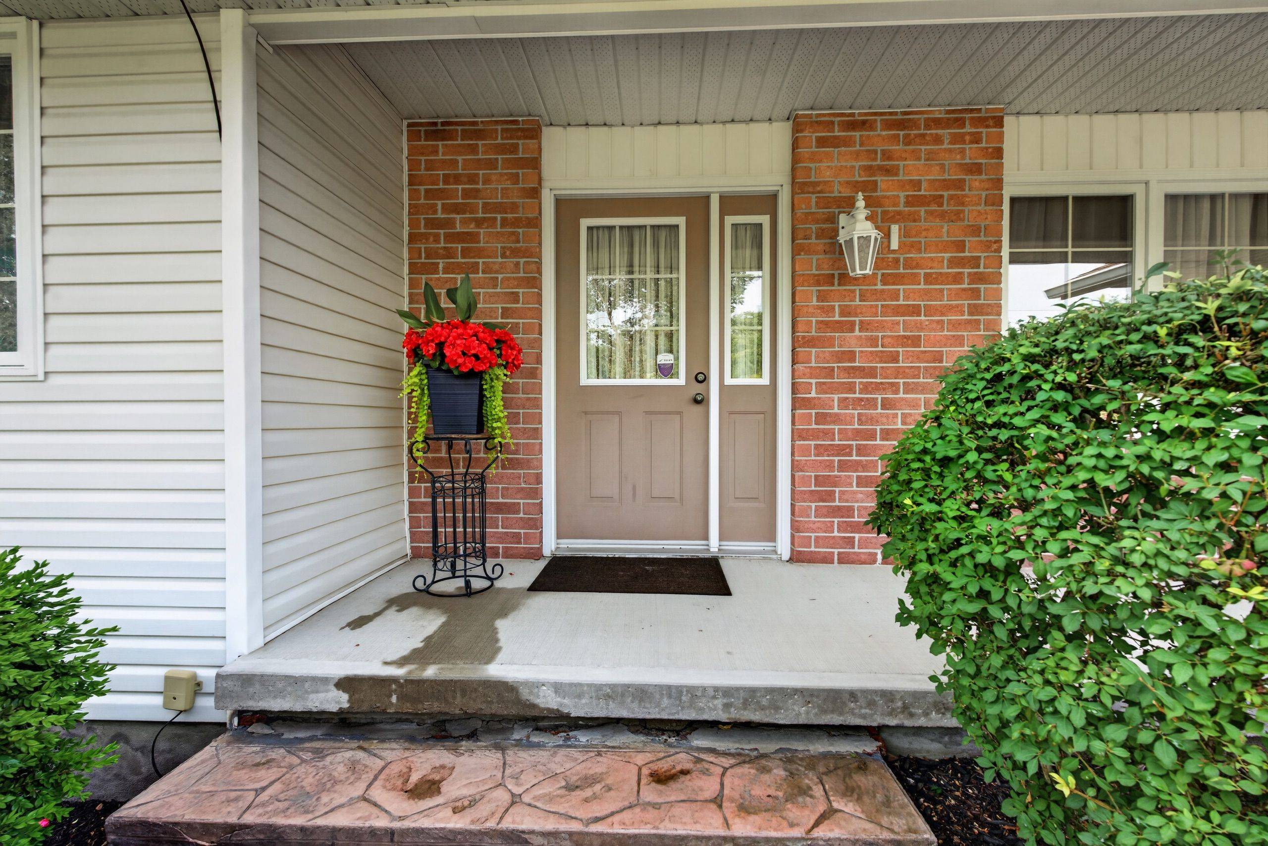 6930 Perth RD, Frontenac, ON K0H 2L0