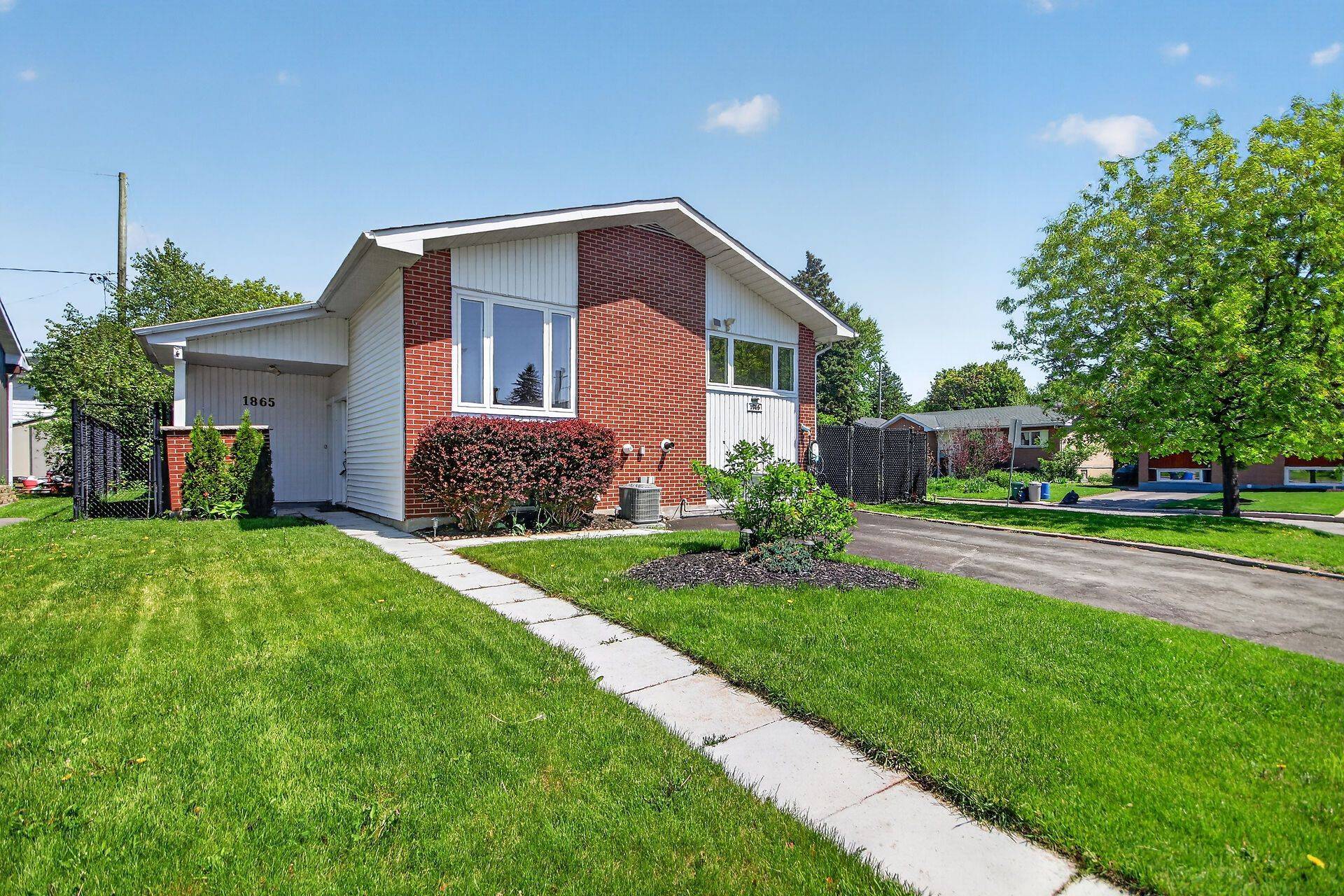 1865 ARIZONA AVE, Alta Vista And Area, ON K1H 6Z5