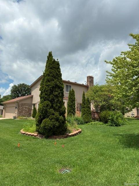 35616 Drake DR, Sterling Heights, MI 48310