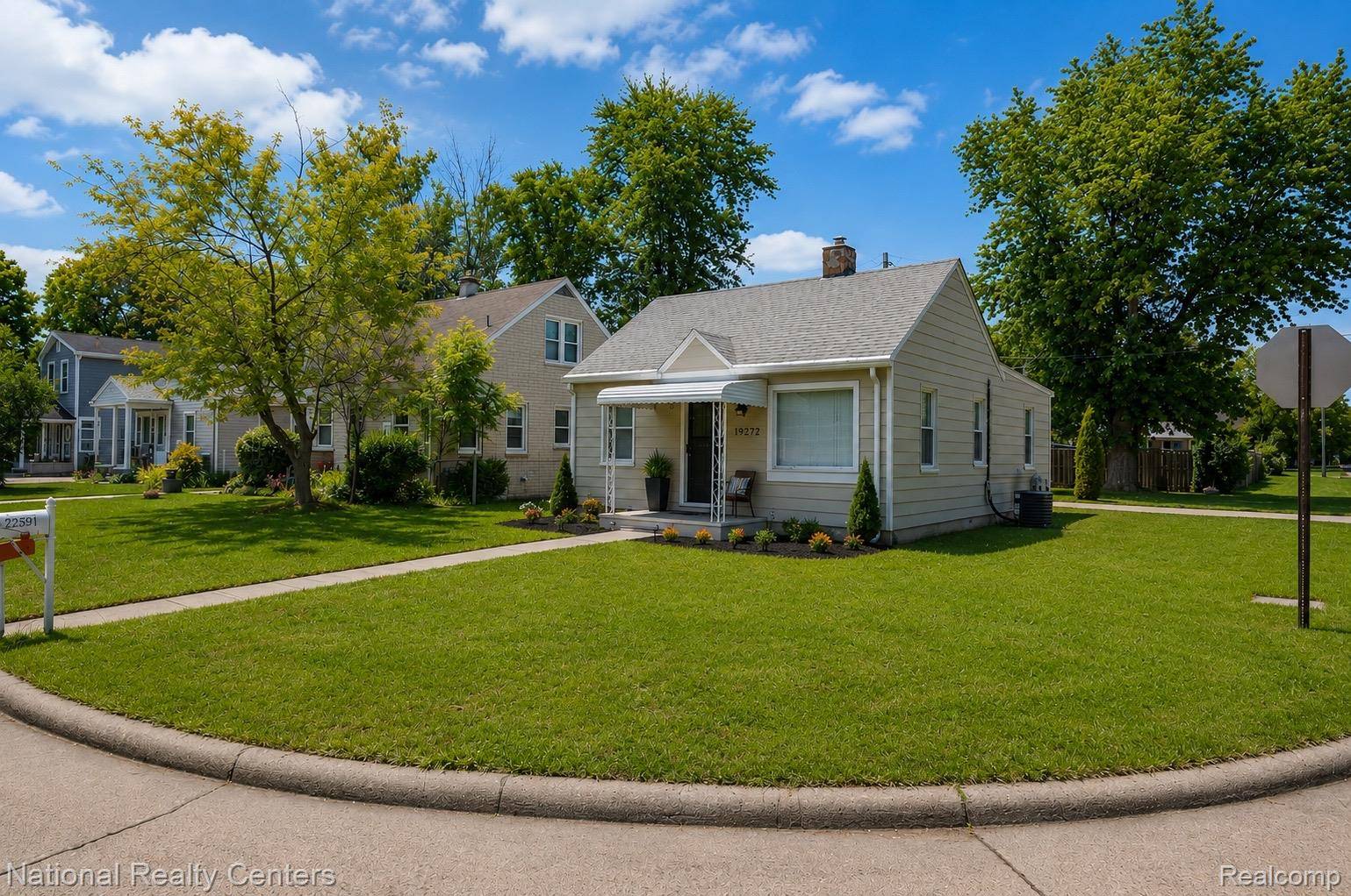 22591 Tulane AVE, Farmington Hills, MI 48336