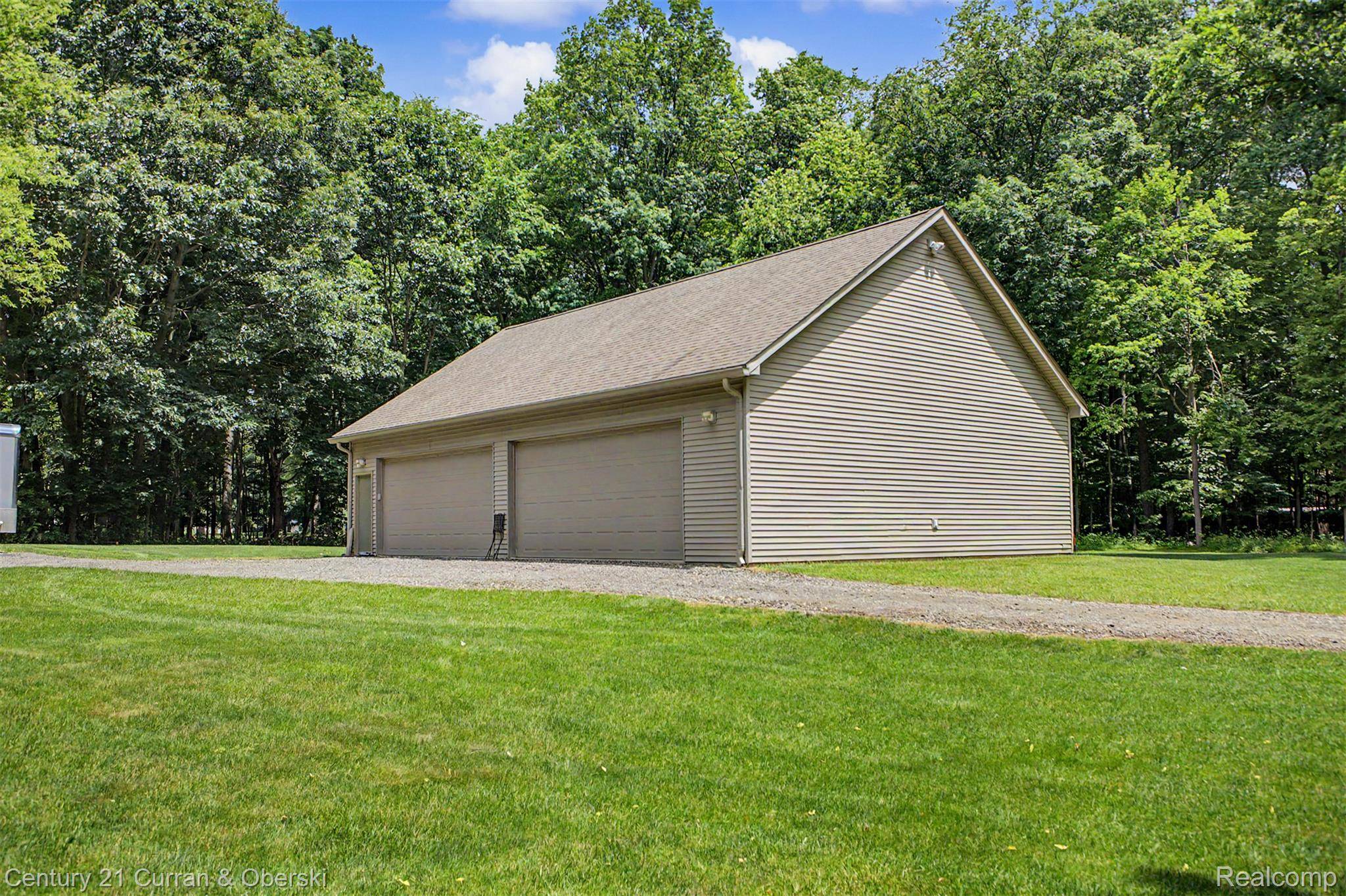 11349 Philway CT, Brighton Township, MI 48114