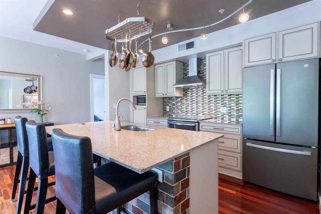 4040 N Hall Street #201, Dallas, TX 75219