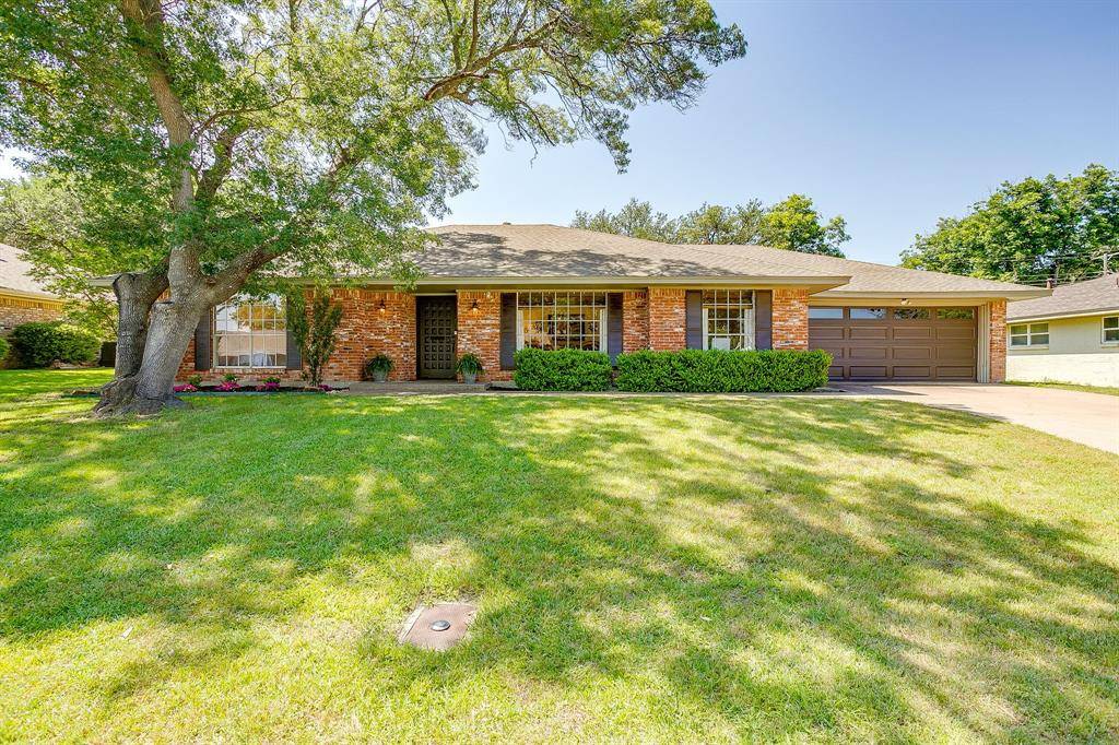 3733 Fenton Avenue, Fort Worth, TX 76133