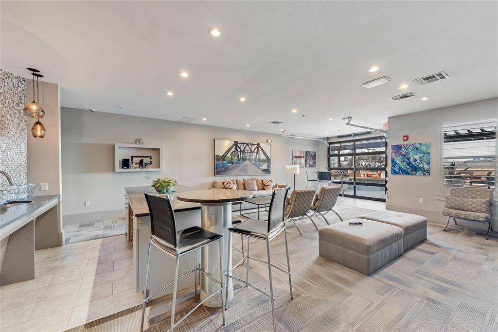 5609 Smu Boulevard #207, Dallas, TX 75206