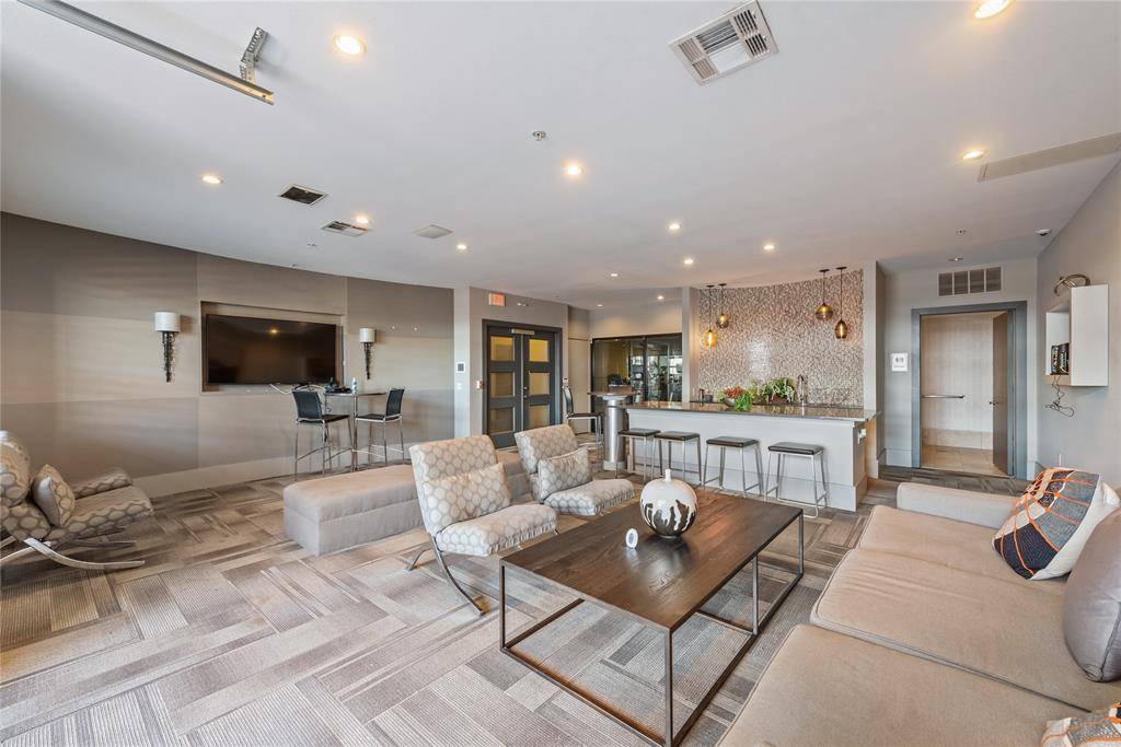 5609 Smu Boulevard #207, Dallas, TX 75206