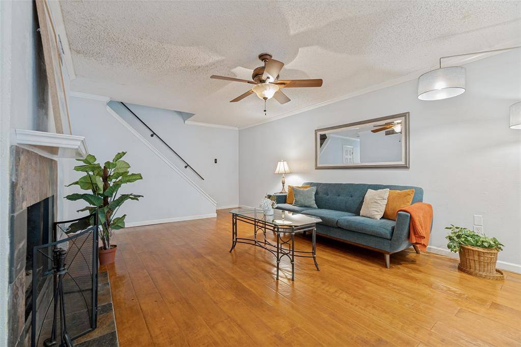 7452 E Northwest Highway #123, Dallas, TX 75231