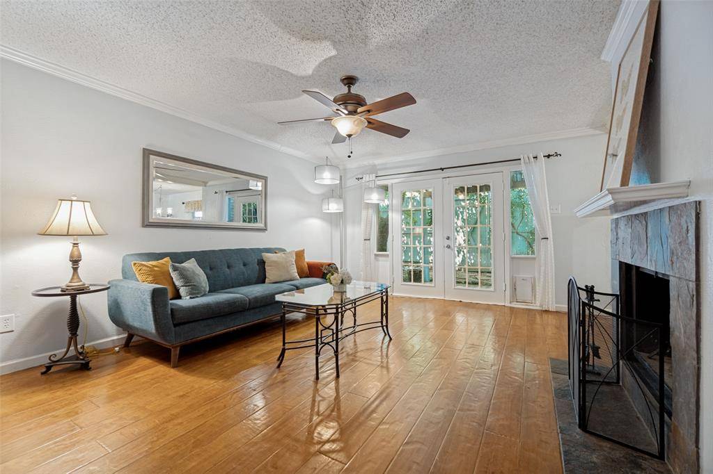 7452 E Northwest Highway #123, Dallas, TX 75231