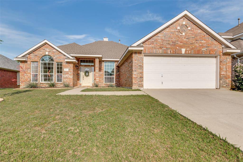 9037 Chardin Park Drive, Fort Worth, TX 76244