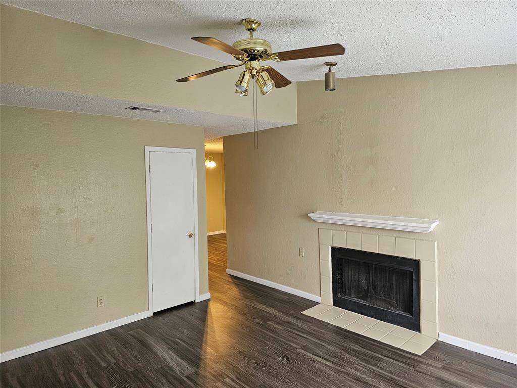 9605 Walnut Street #12106, Dallas, TX 75243