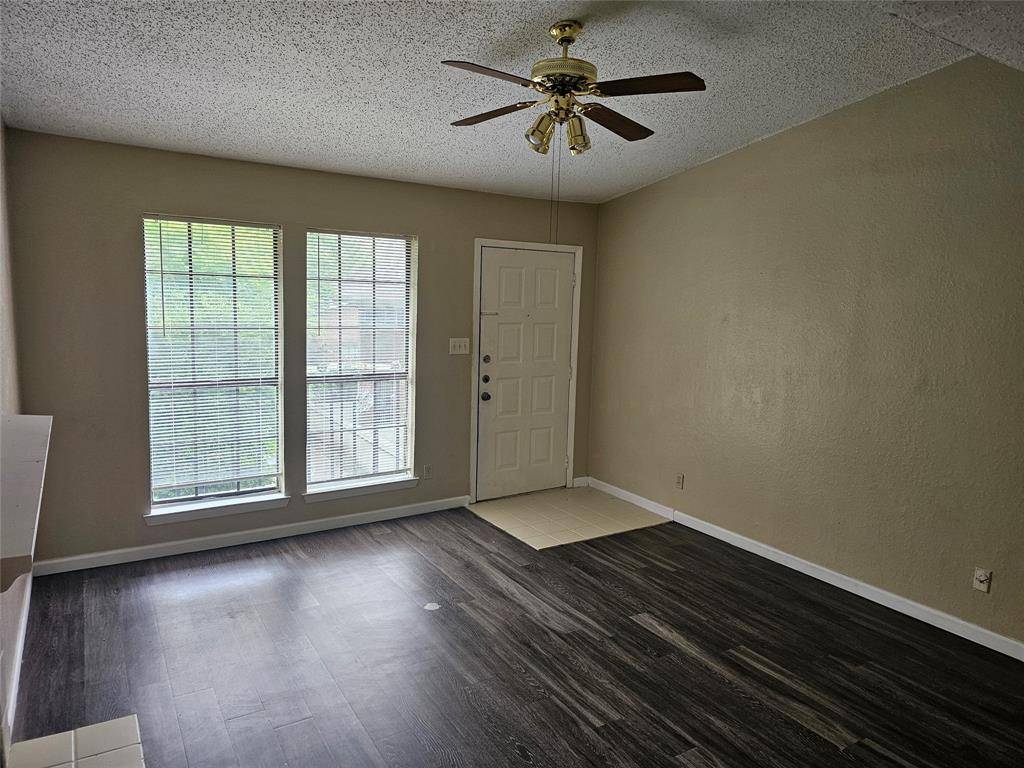 9605 Walnut Street #12106, Dallas, TX 75243