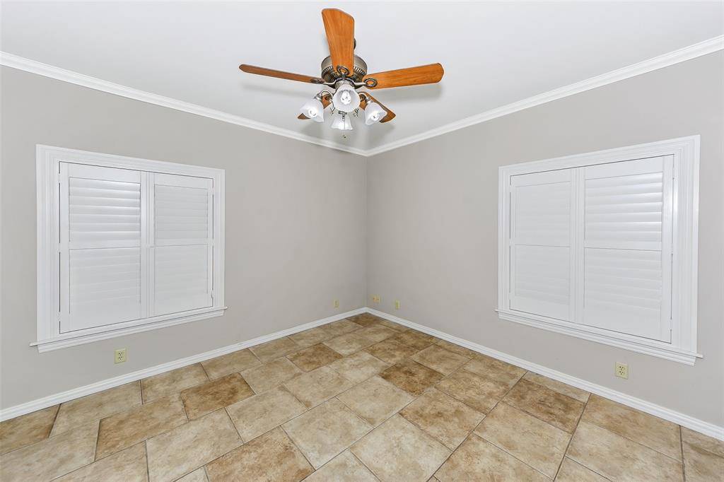 566 Selma Road, Bowie, TX 76230
