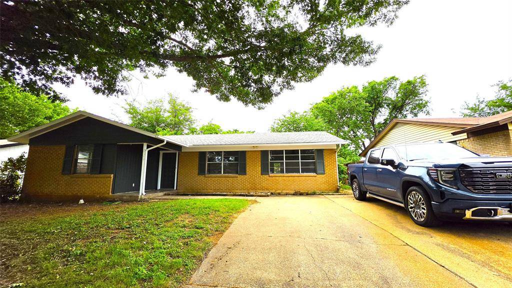 604 Sun Valley Drive, Denton, TX 76209