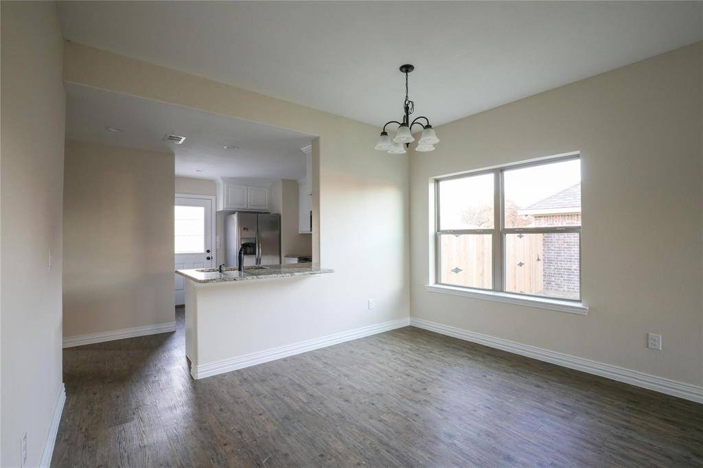 901 N Barrett Avenue, Denison, TX 75020