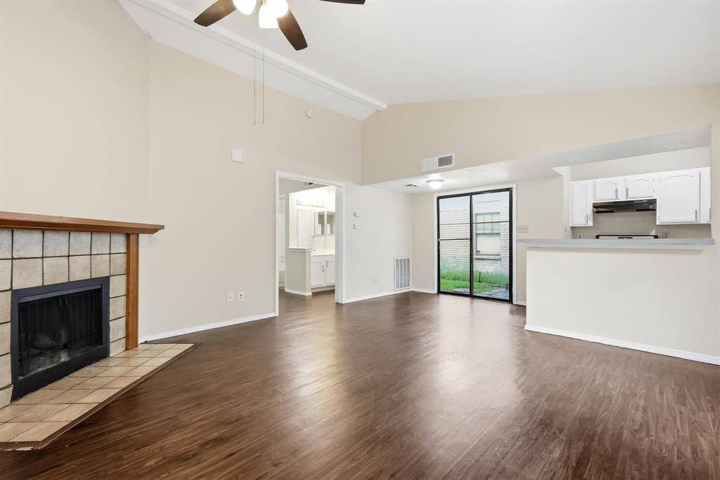 3048 Navarro Lane, Grand Prairie, TX 75052