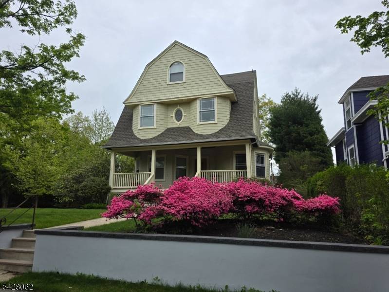 71 Montclair Avenue 2B, Montclair Twp., NJ 07042