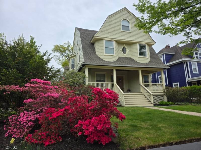 71 Montclair Avenue 2B, Montclair Twp., NJ 07042