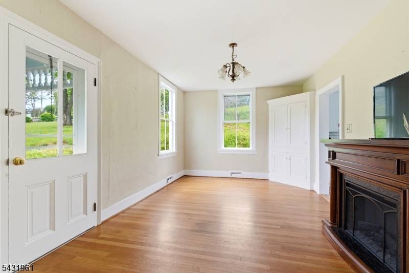 206 Race St, Alexandria Twp., NJ 08867