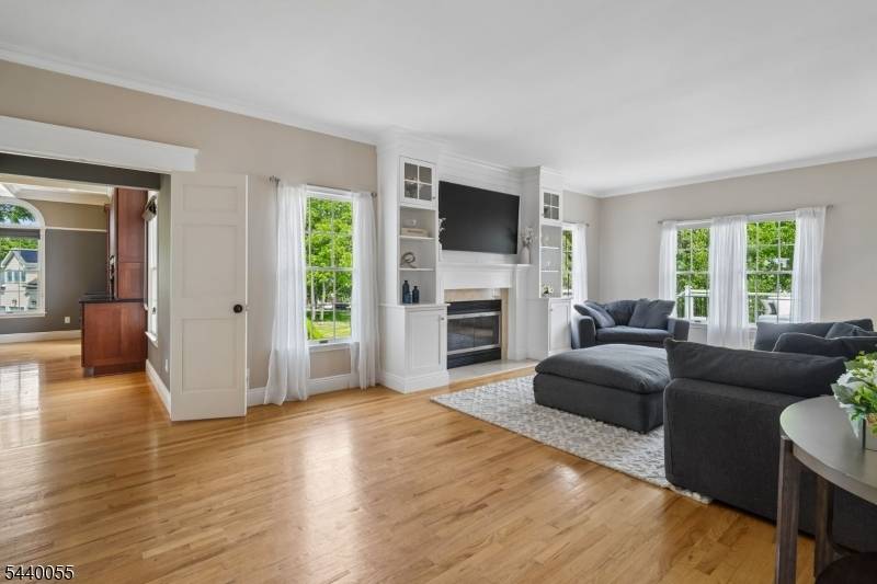 18 Quail Run, Randolph Twp., NJ 07869