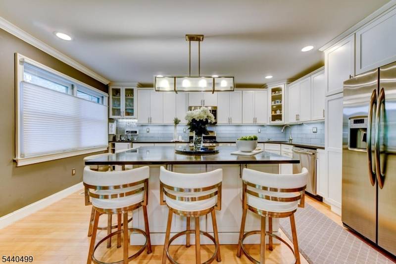 131 Bunker Hill Rd, Wayne Twp., NJ 07470