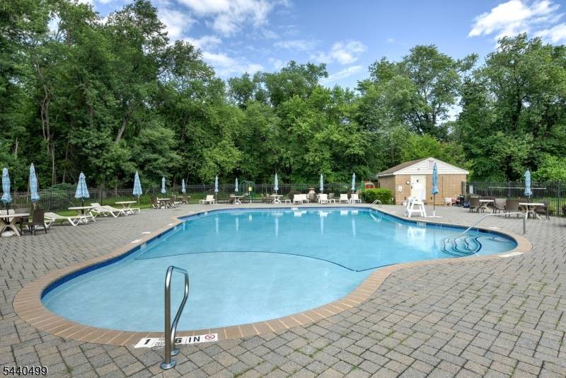 131 Bunker Hill Rd, Wayne Twp., NJ 07470