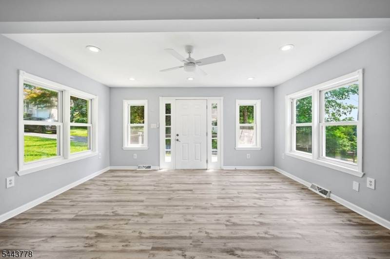82 Fairview Dr, West Milford Twp., NJ 07421