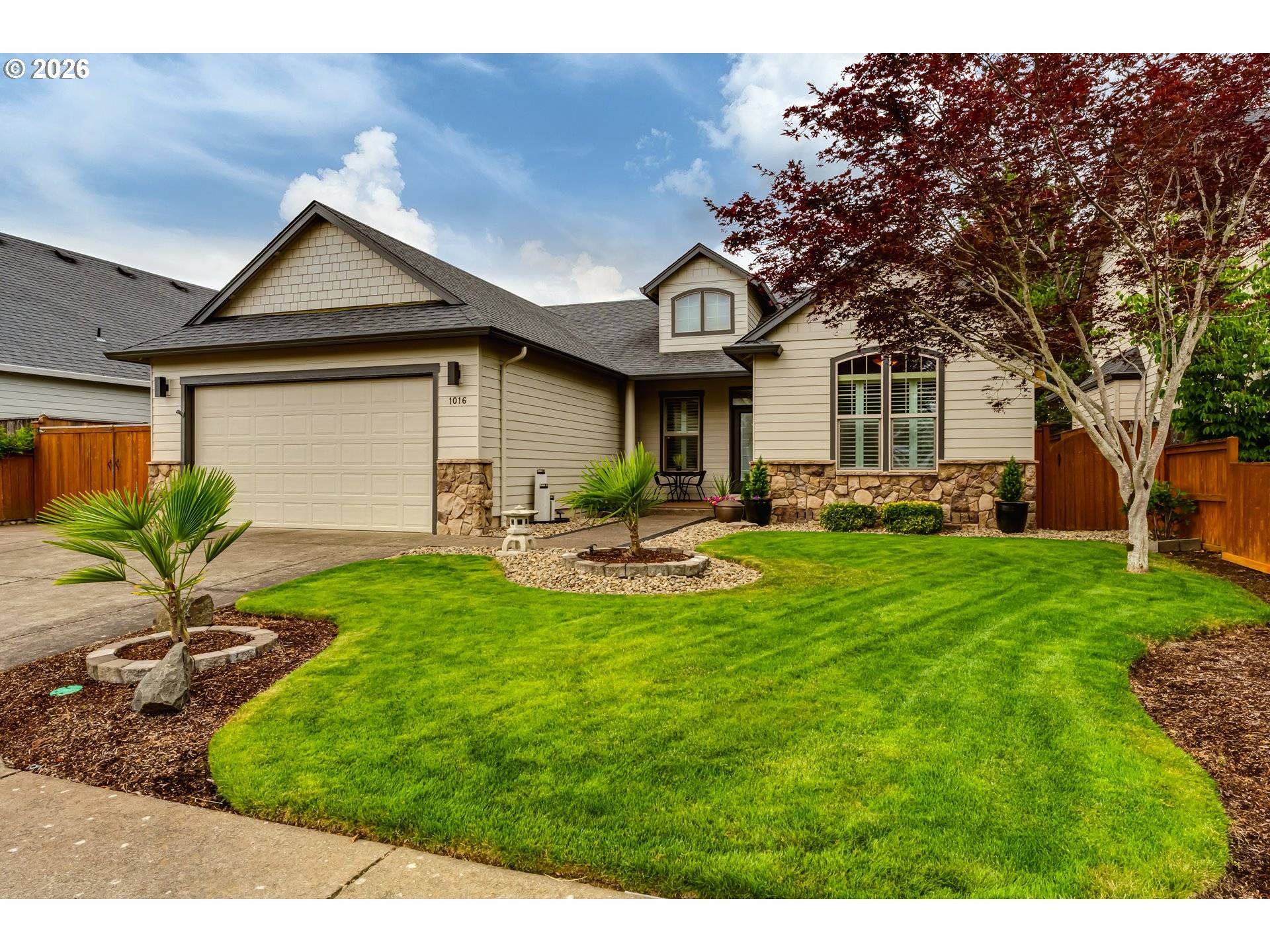 1016 Fieldcrest AVE, Junction City, OR 97448