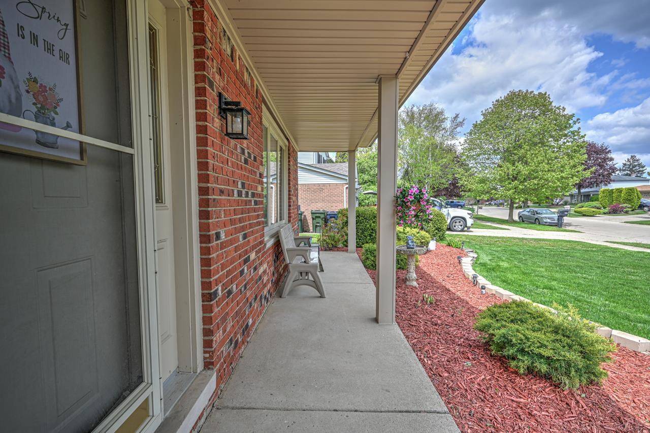 14514 Kerner DR, Sterling Heights, MI 48313