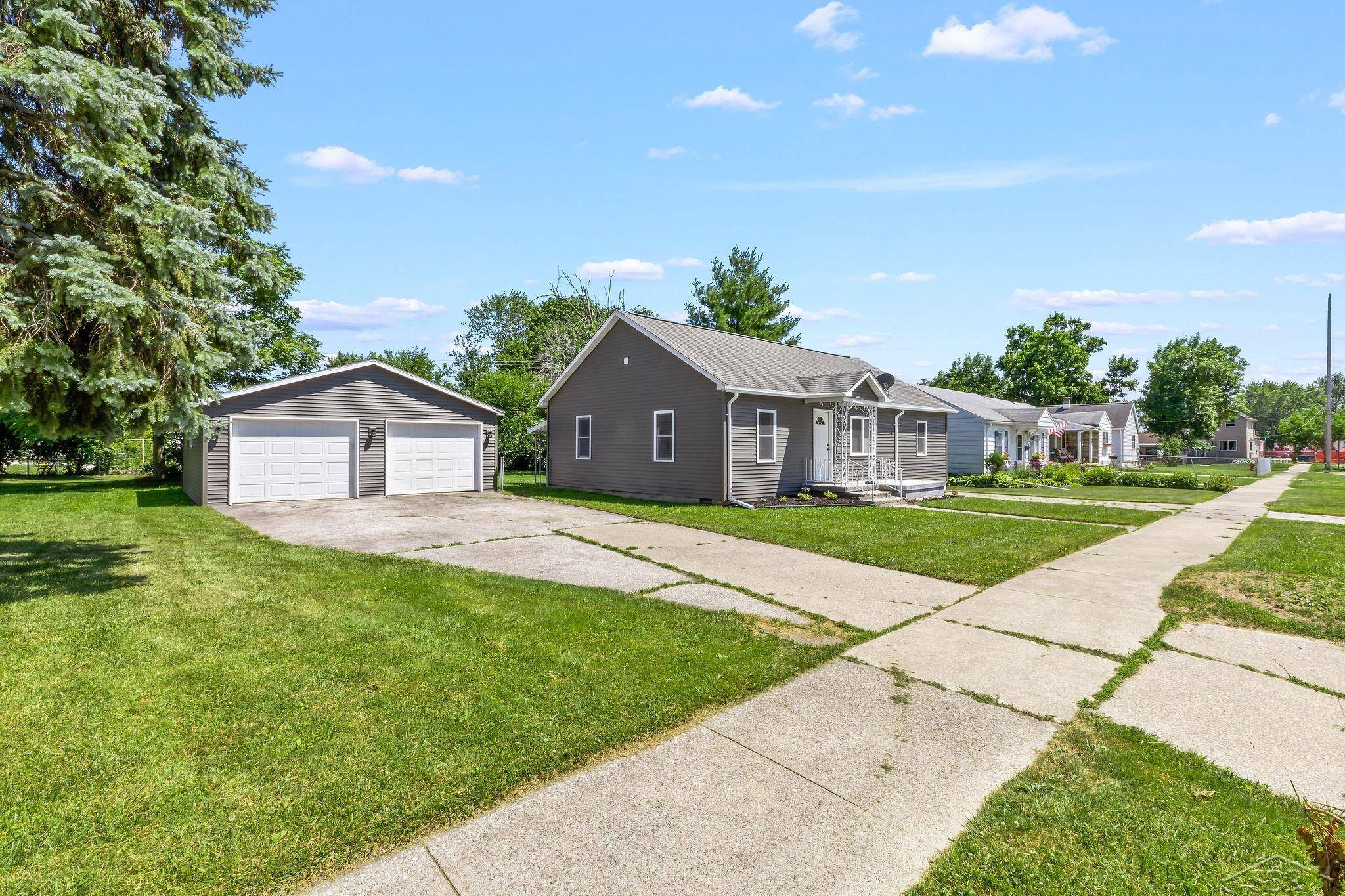 305 Braddock ST, Bay City, MI 48708