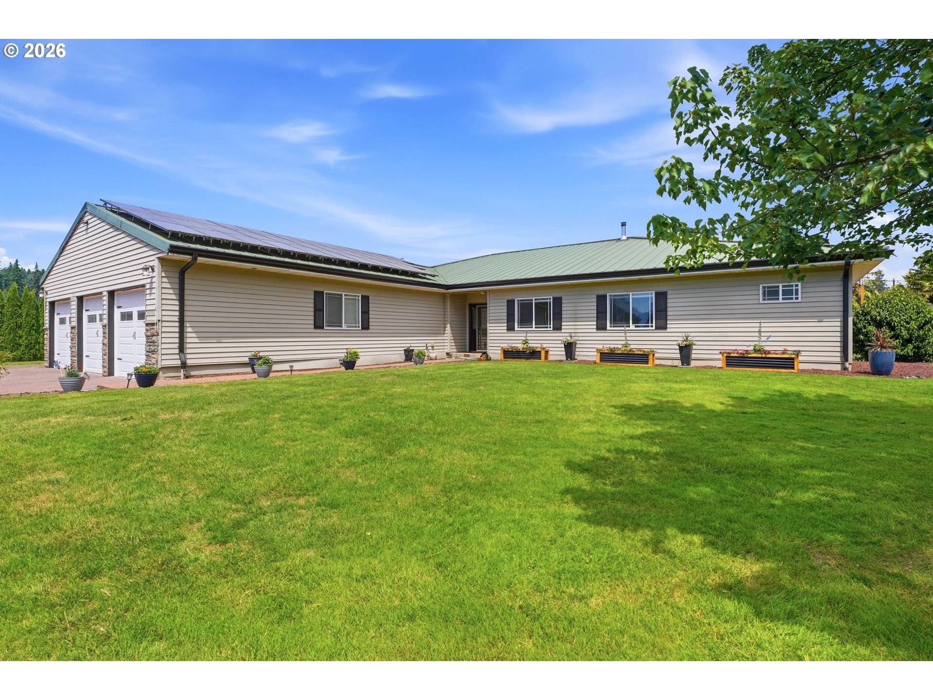 26500 S MILK CREEK CIR, Mulino, OR 97042