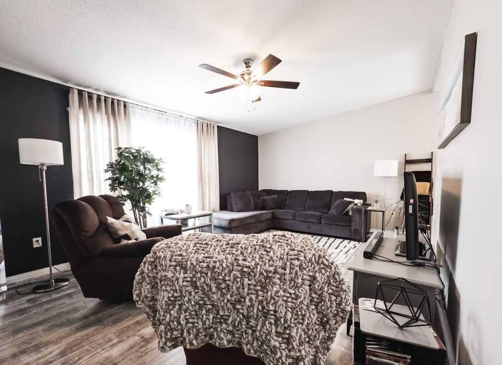 10705 101 AVE, La Crete, AB T0H2H0