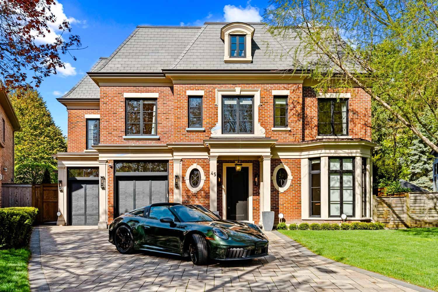 45 Norden CRES, Toronto C13, ON M3B 1B7