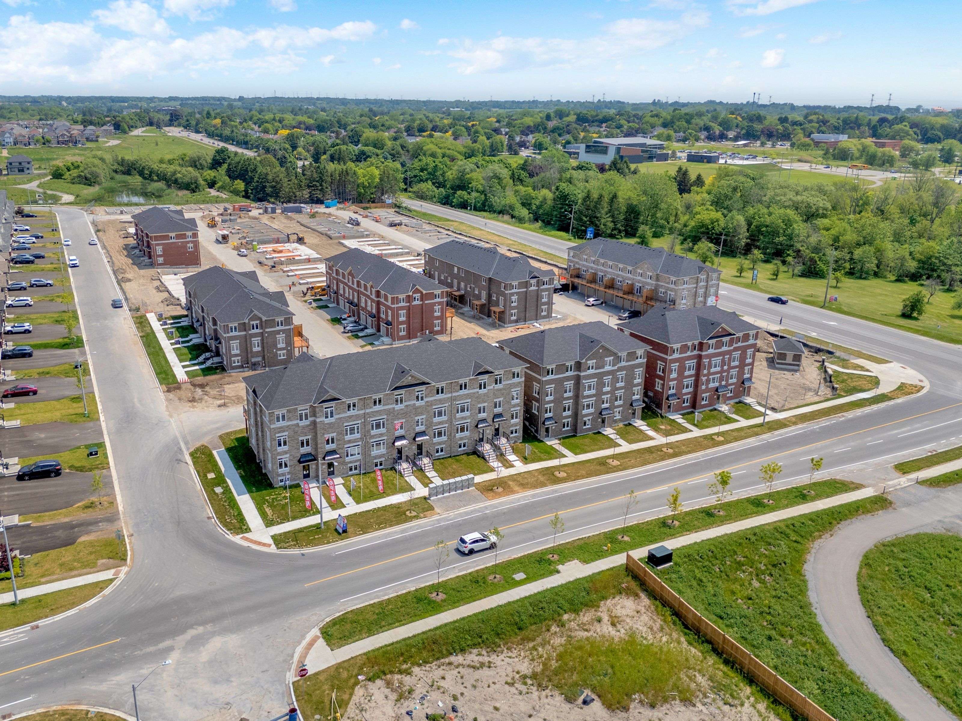 27 Nady LN, Clarington, ON L1B 0X1