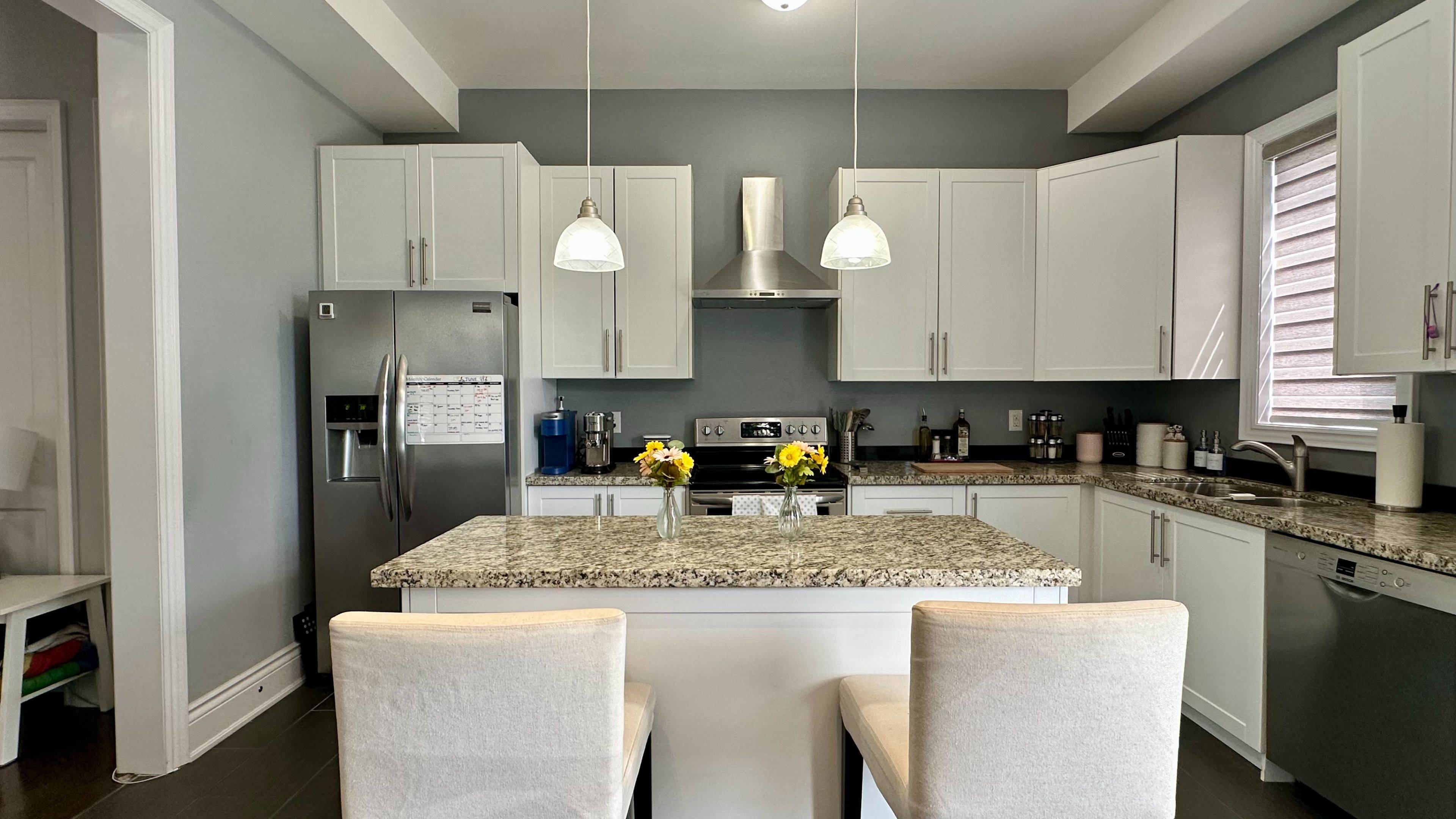 13143 Highway 27 HWY #Upper, King, ON L0G 1N0