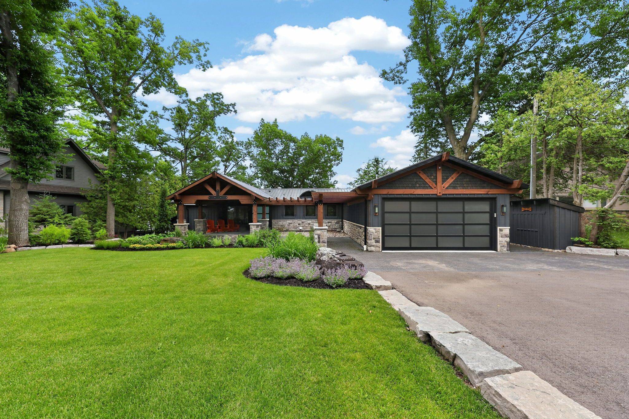 9 Barrie TER, Oro-medonte, ON L4M 1E8