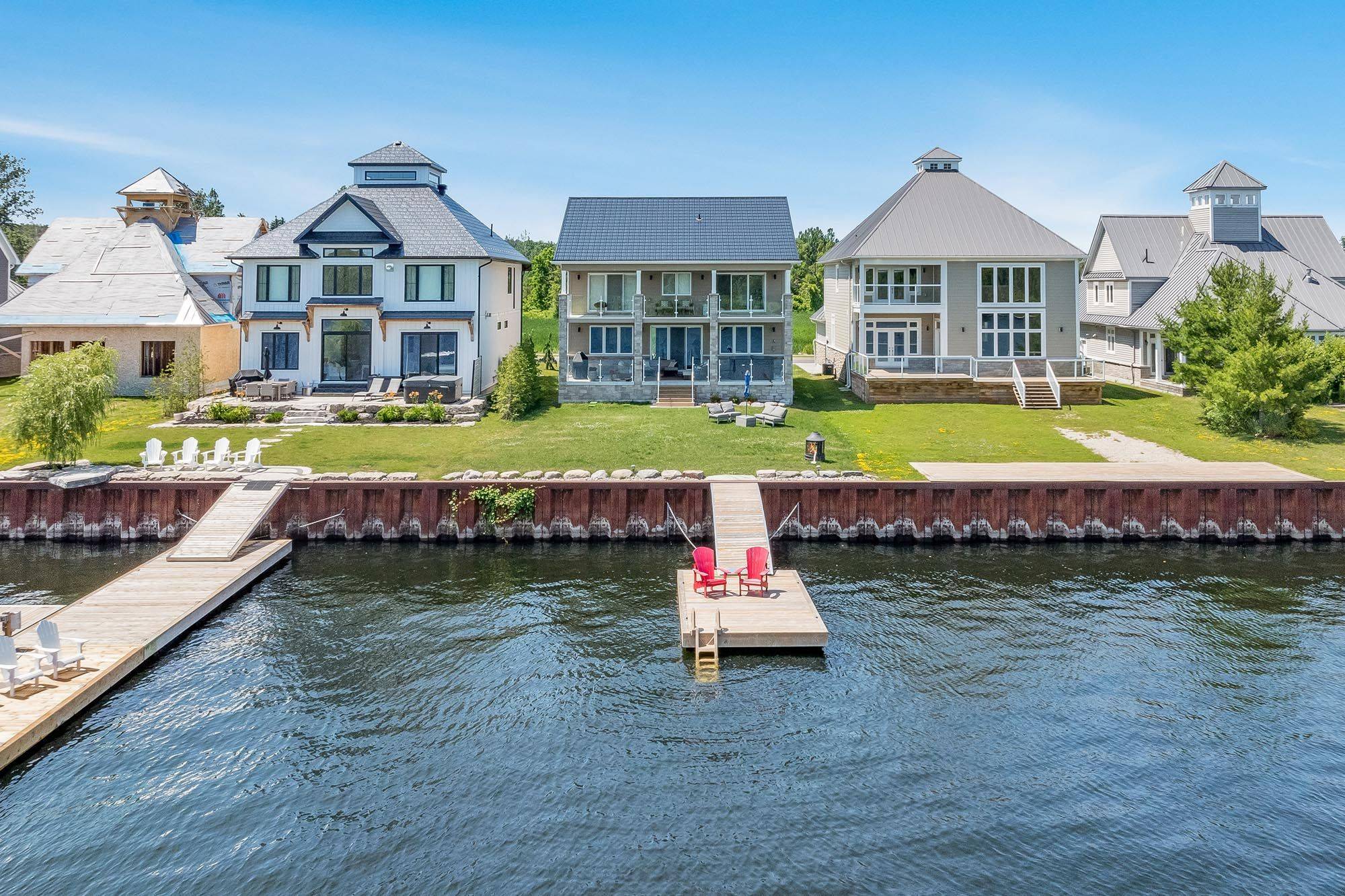 7 Dock LN, Tay, ON L0K 1R0